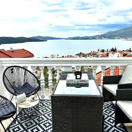 Apartments Imperium Trogir Extérieur photo